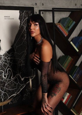 Проститутка Эка