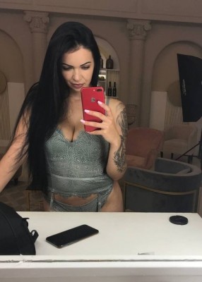 Проститутка Ариана